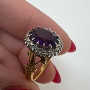 Estate Vintage 18K YellowGold Ring with genuine diamonds and amethyst